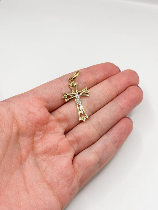 Cruz en 2 tonos de oro 27 mm x 18 mm